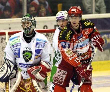 EBEL. Eishockey Bundesliga. KAC gegen HDD TILIA Olimpija Ljubljana.  SCHELLANDER Paul (KAC),  PRATT Harlan, SILA Ales (Ljubljana). Klagenfurt, am 20.11.2009.
Foto: Kuess 

---
pressefotos, pressefotografie, kuess, qs, qspictures, sport, bild, bilder, bilddatenbank