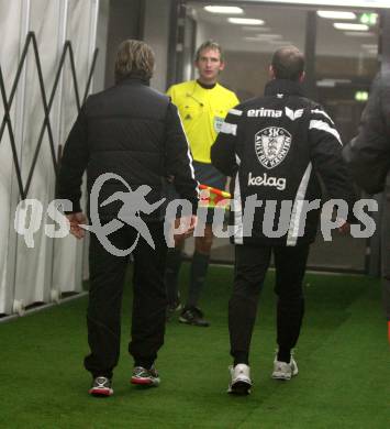 Fussball. Tipp3-Bundesliga. SK Austria Kelag Kaernten gegen SV Mattersburg.Wolfgang Thun Hohenstein, Trainer Frenkie Schinkels (Austria Kaernten). Klagenfurt, 21.11.2009. 
Foto: Kuess

---
pressefotos, pressefotografie, kuess, qs, qspictures, sport, bild, bilder, bilddatenbank