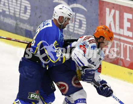 EBEL. Eishockey Bundesliga. EC Pasut VSV gegen KHL Medvescak Zagreb. Roland Kaspitz, (VSV), Alan Letang (Zagreb). Villach, am 22.11.2009.
Foto: Kuess 


---
pressefotos, pressefotografie, kuess, qs, qspictures, sport, bild, bilder, bilddatenbank
