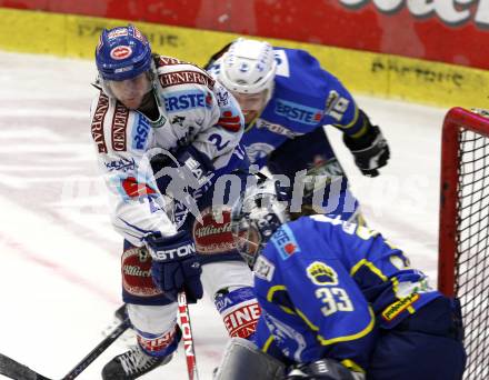 EBEL. Eishockey Bundesliga. EC Pasut VSV gegen KHL Medvescak Zagreb. Christoph Martinz, (VSV), Robert Kristan (Zagreb). Villach, am 22.11.2009.
Foto: Kuess 


---
pressefotos, pressefotografie, kuess, qs, qspictures, sport, bild, bilder, bilddatenbank