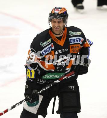 EBEL. Eishockey Bundesliga. EC Pasut VSV gegen Graz 99ers. Greg Day (Graz). Villach, am 17.11.2009.
Foto: Kuess 


---
pressefotos, pressefotografie, kuess, qs, qspictures, sport, bild, bilder, bilddatenbank