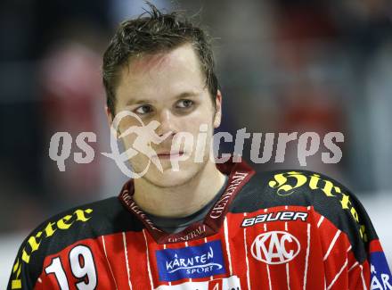 EBEL. Eishockey Bundesliga. KAC gegen EV Vienna Capitals. Stefan Geier (KAC). Klagenfurt, am 13.11.2009.
Foto: Kuess 

---
pressefotos, pressefotografie, kuess, qs, qspictures, sport, bild, bilder, bilddatenbank