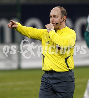 Fussball. Tipp3-Bundesliga. SK Austria Kelag Kaernten gegen Rapid Wien.  Schiedsrichter Thomas Prammer. Klagenfurt, 28.10.2009.
Foto: Kuess  

---
pressefotos, pressefotografie, kuess, qs, qspictures, sport, bild, bilder, bilddatenbank