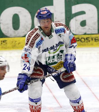 EBEL. Eishockey Bundesliga. EC Pasut VSV gegen KHL Medvescak Zagreb. Guenther Lanzinger (VSV). Villach, am 22.11.2009.
Foto: Kuess 


---
pressefotos, pressefotografie, kuess, qs, qspictures, sport, bild, bilder, bilddatenbank