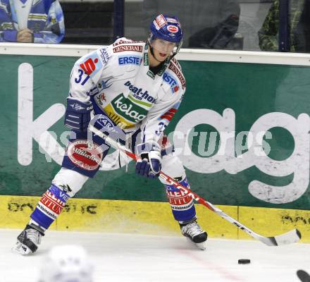 EBEL. Eishockey Bundesliga. EC Pasut VSV gegen KHL Medvescak Zagreb. Andreas Kristler (VSV). Villach, am 22.11.2009.
Foto: Kuess 


---
pressefotos, pressefotografie, kuess, qs, qspictures, sport, bild, bilder, bilddatenbank