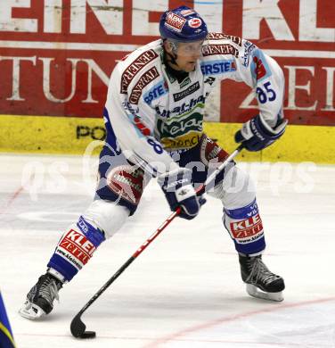 EBEL. Eishockey Bundesliga. EC Pasut VSV gegen KHL Medvescak Zagreb. Philipp Pinter (VSV). Villach, am 22.11.2009.
Foto: Kuess 


---
pressefotos, pressefotografie, kuess, qs, qspictures, sport, bild, bilder, bilddatenbank