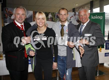 Kaernten Sport. Package Uebergabe. Landeshauptmann Gerhard Doerfler, Jasmin Ouschan (Billard), Andreas Rapatz (Leichtathletik), Reinhard Tellian.  Klagenfurt, 24.11.2009.
Foto: Kuess
---
pressefotos, pressefotografie, kuess, qs, qspictures, sport, bild, bilder, bilddatenbank