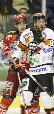 EBEL. Eishockey Bundesliga. KAC Graz 99ers.  Thomas Hundertpfund, (KAC), Mark Brunnegger (Graz). Klagenfurt, am 26.11.2009.
Foto: Kuess 

---
pressefotos, pressefotografie, kuess, qs, qspictures, sport, bild, bilder, bilddatenbank