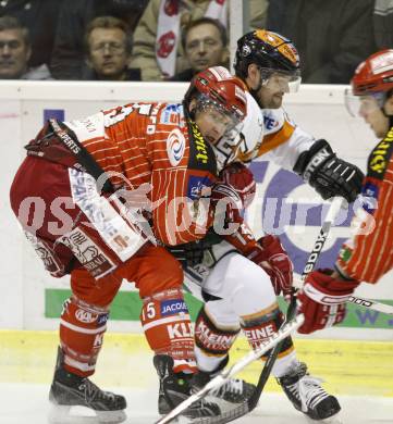 EBEL. Eishockey Bundesliga. KAC Graz 99ers. Paul Schellander,  (KAC),  David Cullen (Graz). Klagenfurt, am 26.11.2009.
Foto: Kuess 

---
pressefotos, pressefotografie, kuess, qs, qspictures, sport, bild, bilder, bilddatenbank