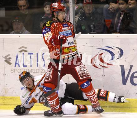 EBEL. Eishockey Bundesliga. KAC Graz 99ers.  Gregor Hager, (KAC),  Victor Lindgren (Graz). Klagenfurt, am 26.11.2009.
Foto: Kuess 

---
pressefotos, pressefotografie, kuess, qs, qspictures, sport, bild, bilder, bilddatenbank