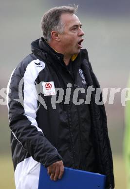 Fussball. Tipp3-Bundesliga. SK Austria Kelag Kaernten  Training. Trainer Joze Prelogar. Moosburg, 26.11.2009. 
Foto: Kuess

---
pressefotos, pressefotografie, kuess, qs, qspictures, sport, bild, bilder, bilddatenbank