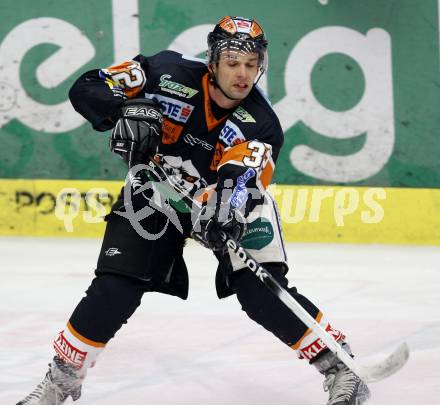 EBEL. Eishockey Bundesliga. EC Pasut VSV gegen Graz 99ers. Jean Philippe Pare (Graz). Villach, am 17.11.2009.
Foto: Kuess 


---
pressefotos, pressefotografie, kuess, qs, qspictures, sport, bild, bilder, bilddatenbank