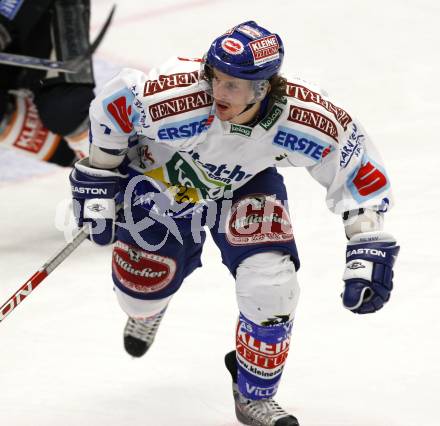 EBEL. Eishockey Bundesliga. EC Pasut VSV gegen Graz 99ers. Christian Ban (VSV). Villach, am 17.11.2009.
Foto: Kuess 


---
pressefotos, pressefotografie, kuess, qs, qspictures, sport, bild, bilder, bilddatenbank