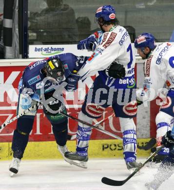 EBEL. Eishockey Bundesliga. EC Pasut VSV gegen Alba Volan SAPA Fehervar AV19. MCLEOD Kiel (VSV), BORNHAMMAR David (Alba Volan). Villach, am 27.11.2009.
Foto: Kuess 


---
pressefotos, pressefotografie, kuess, qs, qspictures, sport, bild, bilder, bilddatenbank