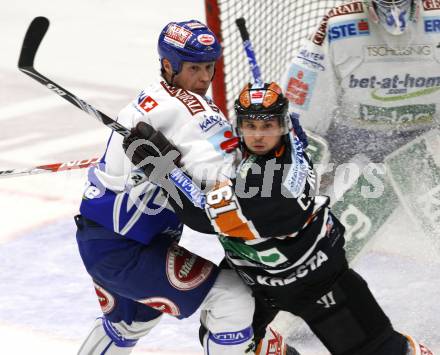 EBEL. Eishockey Bundesliga. EC Pasut VSV gegen Graz 99ers. Mike Stewart (VSV), Christoph Harand (Graz). Villach, am 17.11.2009.
Foto: Kuess 


---
pressefotos, pressefotografie, kuess, qs, qspictures, sport, bild, bilder, bilddatenbank