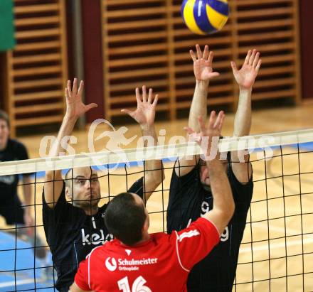 Volleyball Bundesliga. VBK Woerthersee Loewen gegen Arbesbach. Zhivko Kolev, Peter Vanik (Woerthersee Loewen). Klagenfurt, am 29.11.2009.
Foto: Kuess
---
pressefotos, pressefotografie, kuess, qs, qspictures, sport, bild, bilder, bilddatenbank