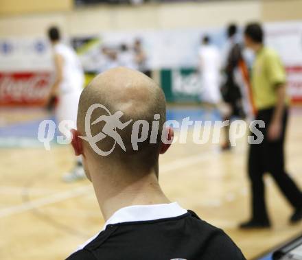 ABL. Basketball Bundesliga. Woerthersee Piraten gegen Dukes Klosterneuburg. Andreas Diwald (Klosterneuburg). Klagenfurt, am 28.11.2009.
Foto: Kuess
---
pressefotos, pressefotografie, kuess, qs, qspictures, sport, bild, bilder, bilddatenbank