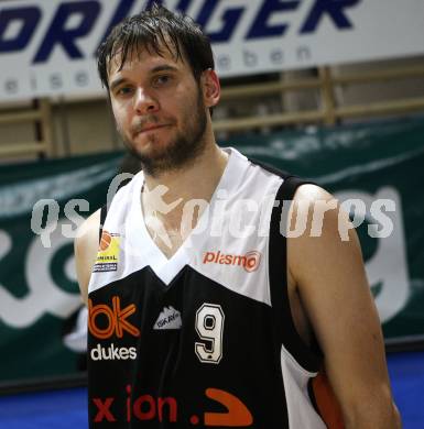 Basketball Bundesliga. Woerthersee Piraten gegen Xion Dukes Klosterneuburg. Christoph Nagler (Klosterneuburg). Klagenfurt, 28.11.2009
Foto: Kuess

---
pressefotos, pressefotografie, kuess, qs, qspictures, sport, bild, bilder, bilddatenbank