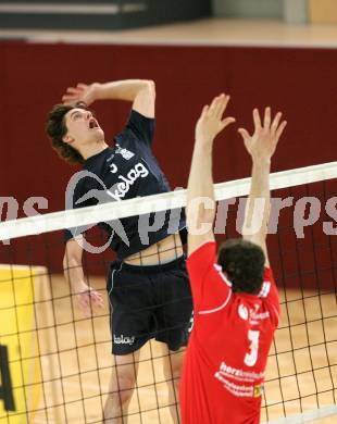 Volleyball Bundesliga. VBK Woerthersee Loewen gegen Arbesbach. Paul Kjos (Woerthersee Loewen). Klagenfurt, am 29.11.2009.
Foto: Kuess
---
pressefotos, pressefotografie, kuess, qs, qspictures, sport, bild, bilder, bilddatenbank