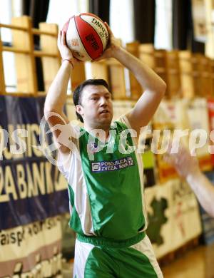 Basketball 2. Bundesliga. KOS Klagenfurt/Celovec gegen ABC Villach. Admir Fazlic (KOS). Klagenfurt, am 29.11.2009.
Foto: Kuess
---
pressefotos, pressefotografie, kuess, qs, qspictures, sport, bild, bilder, bilddatenbank