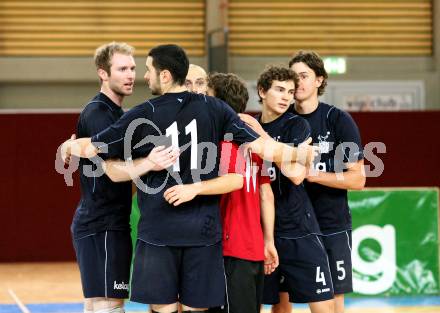 Volleyball Bundesliga. VBK Woerthersee Loewen gegen Arbesbach. Jubel (Woerthersee Loewen). Klagenfurt, am 29.11.2009.
Foto: Kuess
---
pressefotos, pressefotografie, kuess, qs, qspictures, sport, bild, bilder, bilddatenbank