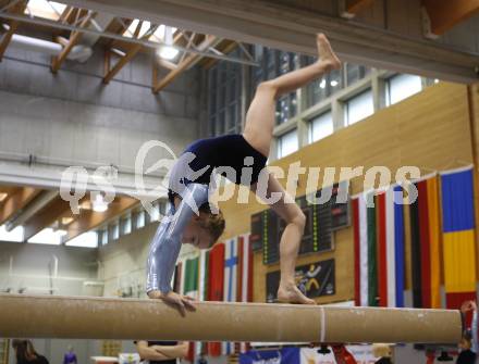 Turnen. Alpe Adria Cup. Petra Stietka. Klagenfurt, am 28.11.2009.
Foto: Kuess
---
pressefotos, pressefotografie, kuess, qs, qspictures, sport, bild, bilder, bilddatenbank