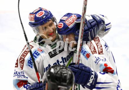 EBEL. Eishockey Bundesliga. EC Pasut VSV gegen HK Acroni Jesenice. Torjubel Philipp Pinter, Benjamin Petrik (VSV). Villach, am 1.12.2009.
Foto: Kuess 


---
pressefotos, pressefotografie, kuess, qs, qspictures, sport, bild, bilder, bilddatenbank