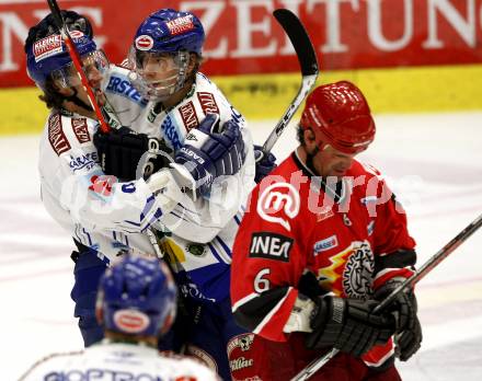 EBEL. Eishockey Bundesliga. EC Pasut VSV gegen HK Acroni Jesenice. Torjubel Christian Ban, Michael Raffl (VSV). Villach, am 1.12.2009.
Foto: Kuess 


---
pressefotos, pressefotografie, kuess, qs, qspictures, sport, bild, bilder, bilddatenbank