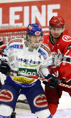 EBEL. Eishockey Bundesliga. EC Pasut VSV gegen HK Acroni Jesenice. Michael Raffl (VSV), Jan Golubovski (Jesenice). Villach, am 1.12.2009.
Foto: Kuess 


---
pressefotos, pressefotografie, kuess, qs, qspictures, sport, bild, bilder, bilddatenbank