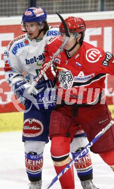 EBEL. Eishockey Bundesliga. EC Pasut VSV gegen HK Acroni Jesenice. Christian Ban (VSV), Jan Golubovski (Jesenice). Villach, am 1.12.2009.
Foto: Kuess 


---
pressefotos, pressefotografie, kuess, qs, qspictures, sport, bild, bilder, bilddatenbank