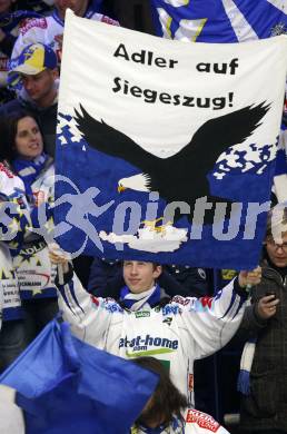 EBEL. Eishockey Bundesliga. EC Pasut VSV gegen HK Acroni Jesenice. VSV Fans. Adler auf Siegeszug. Villach, am 1.12.2009.
Foto: Kuess 


---
pressefotos, pressefotografie, kuess, qs, qspictures, sport, bild, bilder, bilddatenbank