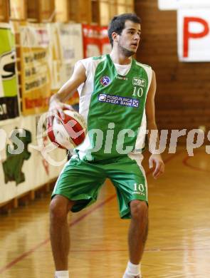 Basketball 2. Bundesliga. KOS Klagenfurt/Celovec gegen ABC Villach. Matic Ribic (KOS). Klagenfurt, am 29.11.2009.
Foto: Kuess
---
pressefotos, pressefotografie, kuess, qs, qspictures, sport, bild, bilder, bilddatenbank
