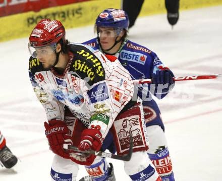 EBEL. Eishockey Bundesliga. EC Pasut VSV gegen KAC.  Nico Toff (VSV), Christoph Brandner (KAC). Villach, am 11.10.2009.
Foto: Kuess 


---
pressefotos, pressefotografie, kuess, qs, qspictures, sport, bild, bilder, bilddatenbank