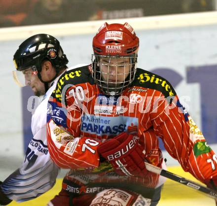 EBEL. Eishockey Bundesliga. KAC gegen Alba Volan SAPA Fehervar AV19.  POECK Markus (KAC),  ALEN Juha (Alba Volan). Klagenfurt, am 6.12.2009.
Foto: Kuess 

---
pressefotos, pressefotografie, kuess, qs, qspictures, sport, bild, bilder, bilddatenbank