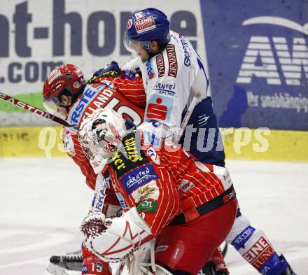 EBEL. Eishockey Bundesliga.  VSV gegen KAC. Benjamin Petrik, (VSV), Paul Schellander, Rene Swette (KAC). Villach, am 8.12.2009.
Foto: Kuess 


---
pressefotos, pressefotografie, kuess, qs, qspictures, sport, bild, bilder, bilddatenbank