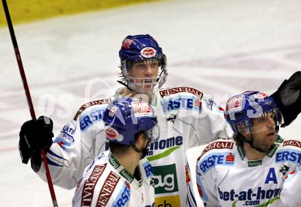 EBEL. Eishockey Bundesliga.  VSV gegen KAC. Torjubel Michael Raffl (VSV). Villach, am 8.12.2009.
Foto: Kuess 


---
pressefotos, pressefotografie, kuess, qs, qspictures, sport, bild, bilder, bilddatenbank