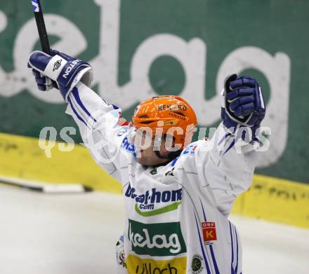 EBEL. Eishockey Bundesliga.  VSV gegen KAC. Torjubel Roland Kaspitz (VSV). Villach, am 8.12.2009.
Foto: Kuess 


---
pressefotos, pressefotografie, kuess, qs, qspictures, sport, bild, bilder, bilddatenbank