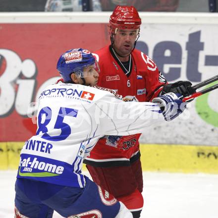 EBEL. Eishockey Bundesliga. EC Pasut VSV gegen HK Acroni Jesenice. Philipp Pinter (VSV),  Todd Elik (Jesenice). Villach, 1.12.2009.
Foto: Kuess 


---
pressefotos, pressefotografie, kuess, qs, qspictures, sport, bild, bilder, bilddatenbank