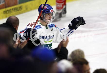 EBEL. Eishockey Bundesliga.  VSV gegen KAC. Torjubel Michael Raffl (VSV). Villach, am 8.12.2009.
Foto: Kuess 


---
pressefotos, pressefotografie, kuess, qs, qspictures, sport, bild, bilder, bilddatenbank