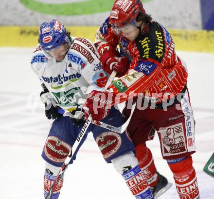 EBEL. Eishockey Bundesliga.  VSV gegen KAC. Wolfgang Kromp, (VSV), Thomas Hundertpfund (KAC). Villach, am 8.12.2009.
Foto: Kuess 


---
pressefotos, pressefotografie, kuess, qs, qspictures, sport, bild, bilder, bilddatenbank