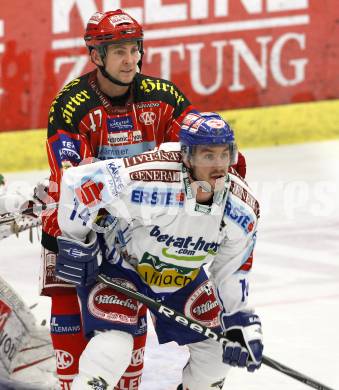 EBEL. Eishockey Bundesliga.  VSV gegen KAC. Nathan Robert Di Casmirro, (VSV), Jeffrey Tory (KAC). Villach, am 8.12.2009.
Foto: Kuess 


---
pressefotos, pressefotografie, kuess, qs, qspictures, sport, bild, bilder, bilddatenbank