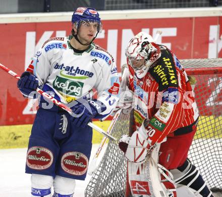 EBEL. Eishockey Bundesliga.  VSV gegen KAC. Benjamin Petrik (VSV), Rene Swette (KAC). Villach, am 8.12.2009.
Foto: Kuess 


---
pressefotos, pressefotografie, kuess, qs, qspictures, sport, bild, bilder, bilddatenbank