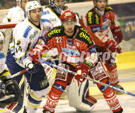 EBEL. Eishockey Bundesliga. EC KAC gegen KHLMedvescak Zagreb. Jason Morgan (KAC), Mike Ouellette (Zagreb). Klagenfurt, am 11.12.2009.
Foto: Nadja Kuess
---
pressefotos, pressefotografie, kuess, qs, qspictures, sport, bild, bilder, bilddatenbank