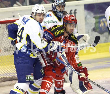 EBEL. Eishockey Bundesliga. EC KAC gegen KHLMedvescak Zagreb. Jason Morgan (KAC), Mike Ouellette (Zagreb). Klagenfurt, am 11.12.2009.
Foto: Nadja Kuess
---
pressefotos, pressefotografie, kuess, qs, qspictures, sport, bild, bilder, bilddatenbank