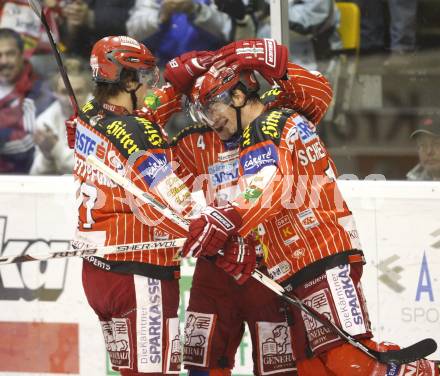 EBEL. Eishockey Bundesliga. EC KAC gegen KHLMedvescak Zagreb. Torjubel Thomas Hundertpfund, Markus Pirmann, Paul Schellander (KAC). Klagenfurt, am 11.12.2009.
Foto: Kuess
---
pressefotos, pressefotografie, kuess, qs, qspictures, sport, bild, bilder, bilddatenbank