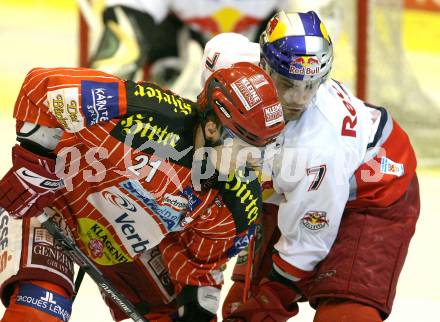 EBEL. Eishockey Bundesliga. KAC gegen Red Bull Salzburg.  Manuel Geier, (KAC),  Kelsey Wilson (Salzburg). Klagenfurt, am 13.12.2009.
Foto: Kuess 

---
pressefotos, pressefotografie, kuess, qs, qspictures, sport, bild, bilder, bilddatenbank