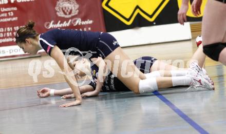 Volleyball MEVZA. ATSC Wildcats gegen Bratislava. Kristina Fabris, Elisabeth Schilcher (Wildcats). Klagenfurt, 12.12.2009
Foto: Kuess

---
pressefotos, pressefotografie, kuess, qs, qspictures, sport, bild, bilder, bilddatenbank