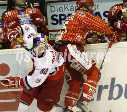 EBEL. Eishockey Bundesliga. KAC gegen Red Bull Salzburg.  David Schuller, (KAC),  Mario Fischer (Salzburg). Klagenfurt, am 13.12.2009.
Foto: Kuess 

---
pressefotos, pressefotografie, kuess, qs, qspictures, sport, bild, bilder, bilddatenbank