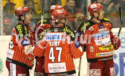 EBEL. Eishockey Bundesliga. KAC gegen Red Bull Salzburg. Torjubel KAC. Klagenfurt, am 13.12.2009.
Foto: Kuess 

---
pressefotos, pressefotografie, kuess, qs, qspictures, sport, bild, bilder, bilddatenbank