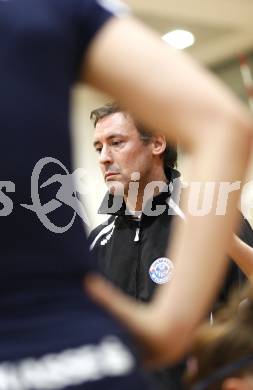 Volleyball MEVZA. ATSC Wildcats gegen Bratislava. Trainer Helmut Voggenberger (Wildcats). Klagenfurt, 12.12.2009
Foto: Kuess

---
pressefotos, pressefotografie, kuess, qs, qspictures, sport, bild, bilder, bilddatenbank